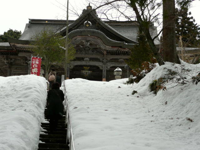 成相寺本堂